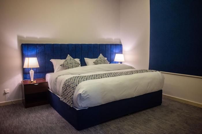 سويت تاون للشقق المخدومه