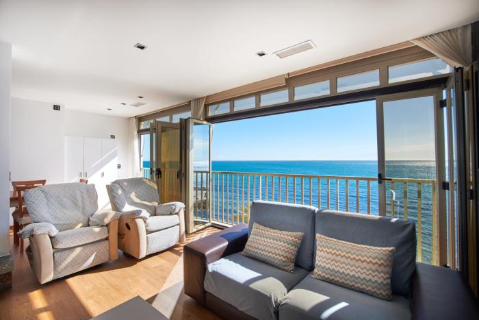 Ático de Lujo en primera línea de mar