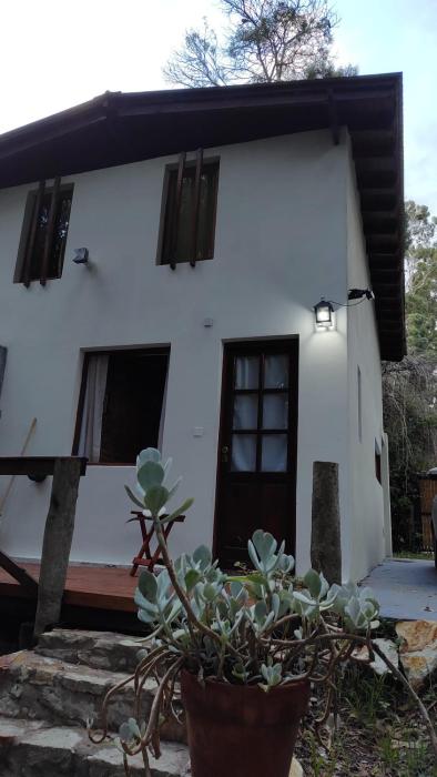 Cabaña Bosque Peralta Ramos para 4 personas, 2 dormitorios