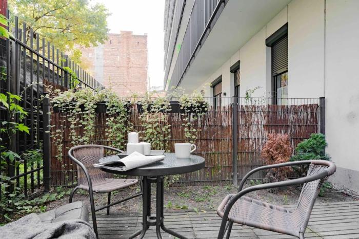 Apartament Praga North -patio and parking near Warsaw East