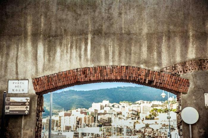 La Finestra sul cielo del porto antico di Genova