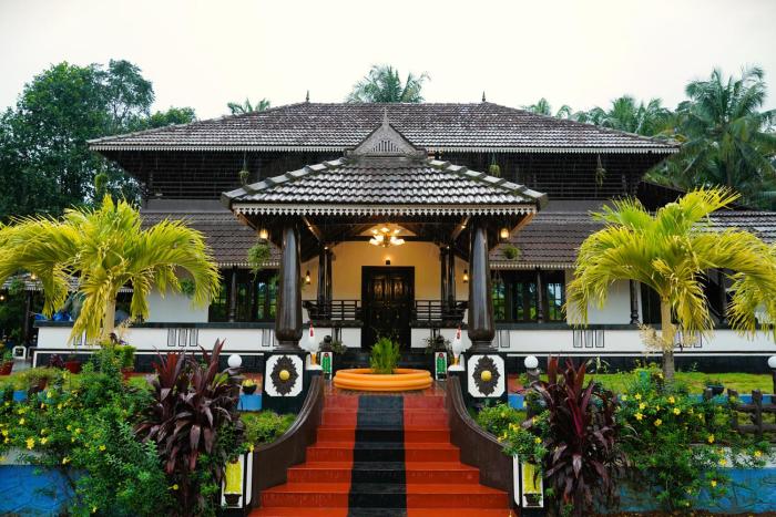 Arayathu Heritage Villa Resort