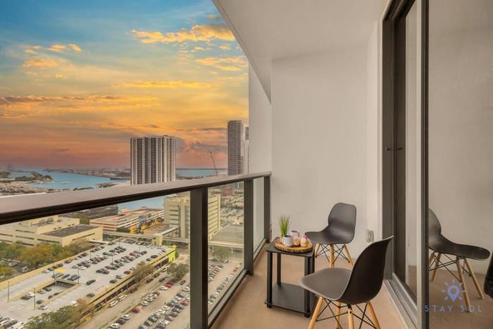 Modern Miami Gem - City View Condo - Free Parking