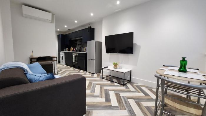 1 Bedroom High End Apartment City Centre