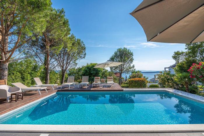 Villa mit Privatpool, Whirlpool, 350 Meter zum Strand