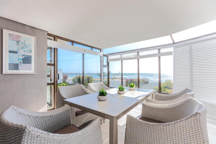 On the Beach at Molensicht 12