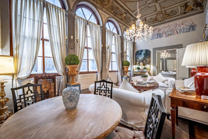 YID Bargello luxury suite