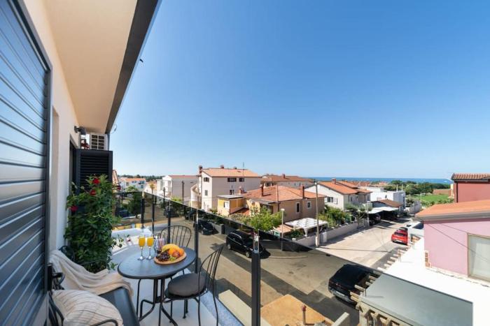 Apartment Danijel, with beautiful seaview Novigrad