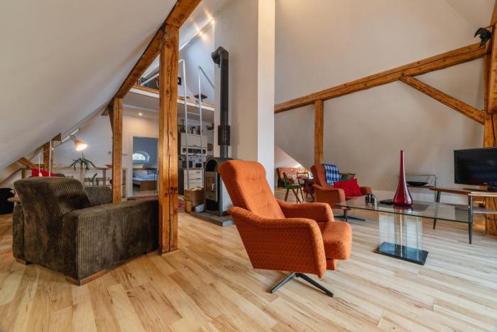 Skyview Mountain Panorama