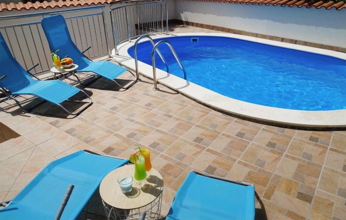 Gorgeous Apartment In Crikvenica With Outdoor Swimming Pool