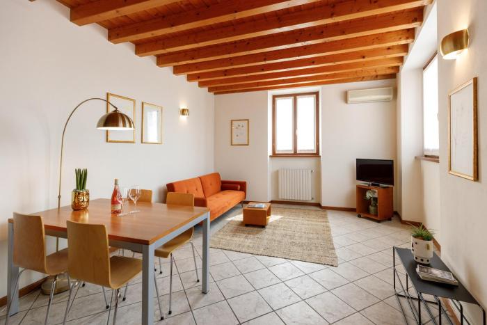 App. CHIARETTO in city centre Bardolino with P.