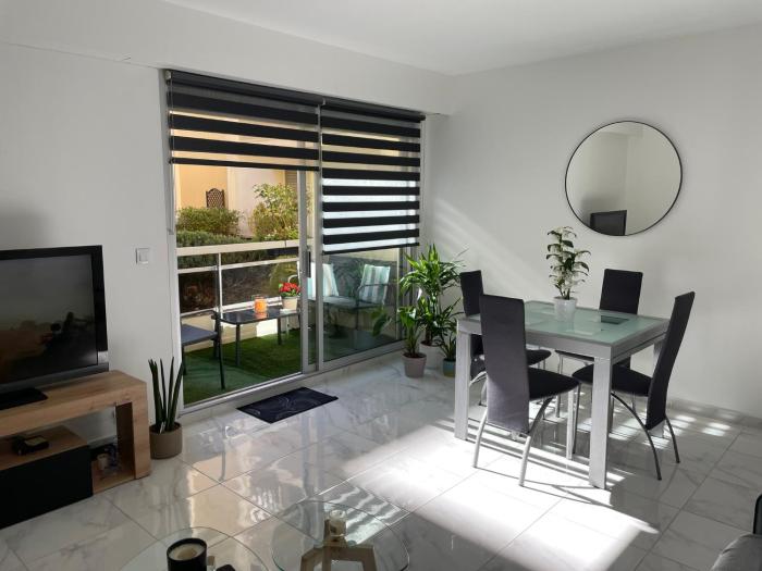 Superbe appartement carré Delfino Port de Nice