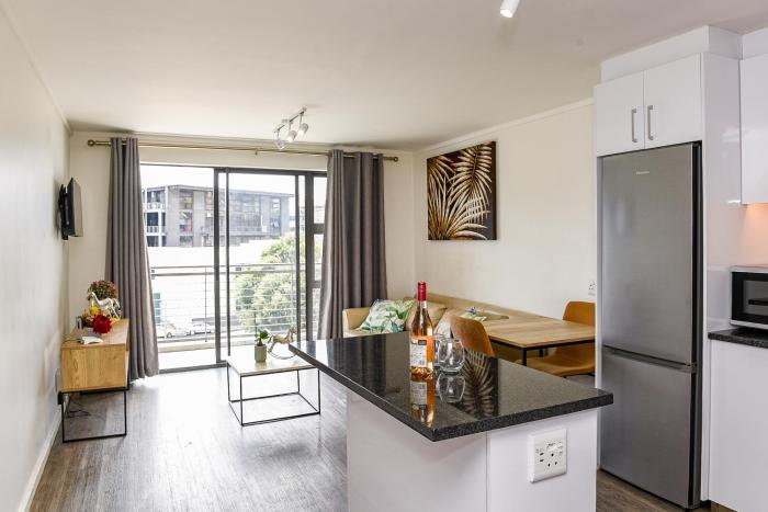 Modern 2 Bedroom Unit in District Six