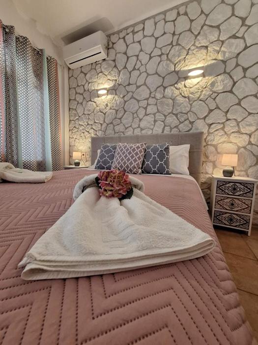 Kikis Apartments