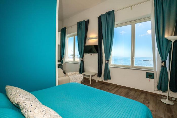 MarLove with Rooms Sea View and private Beach