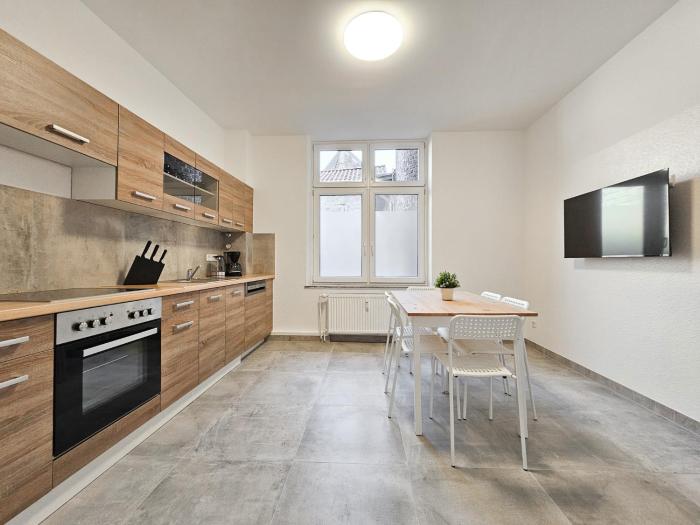 Tolstov Apartments - 3 Zimmer Wohnung - 25 Min zur Messe DUS