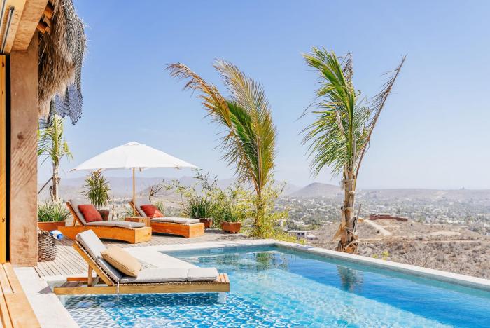 Las Nubes, Todos Santos Only Adults