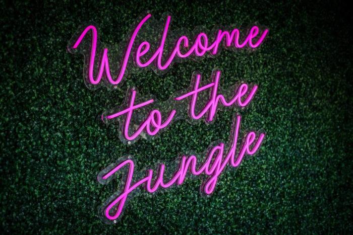 Waterfront Jungalow w Dock & Hot Tub!