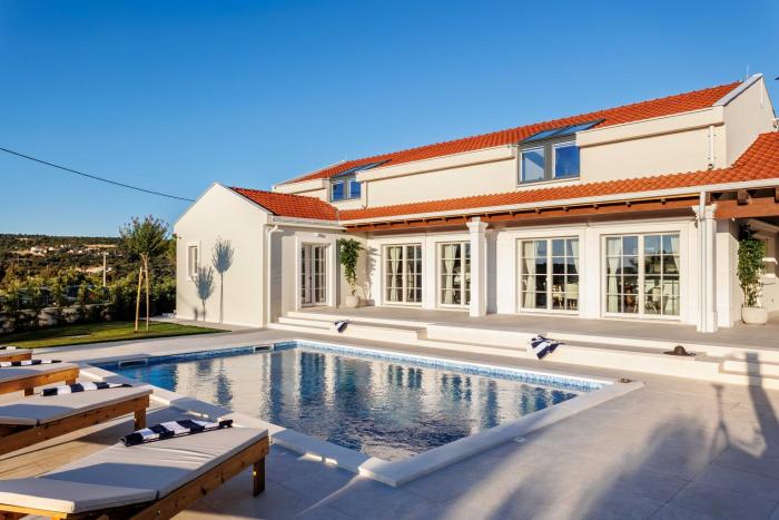 Villa Cypress Estate