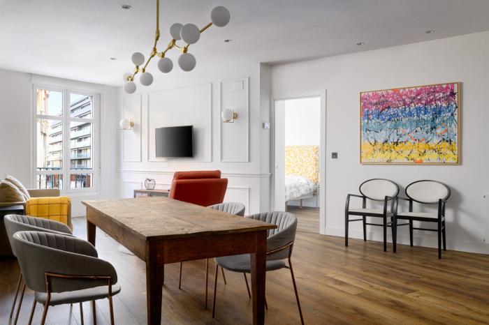 NUEVO LUJO CENTRO DE BILBAO + WIFI . PARKING