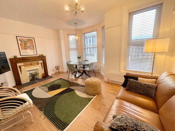 Luxury 2 Bed Apartment