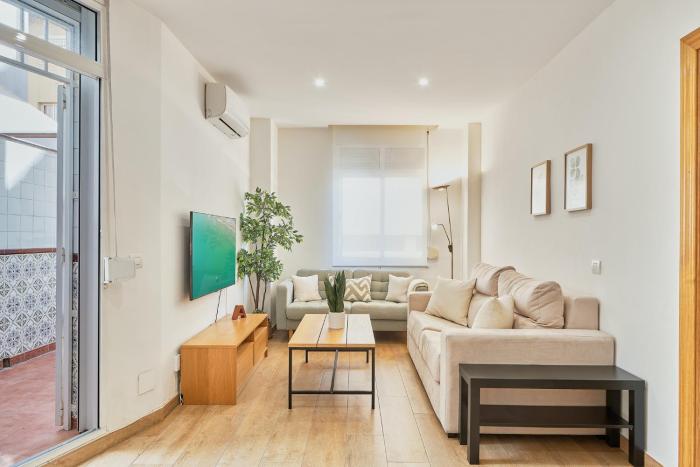 Salt & Sweet, city center and beach