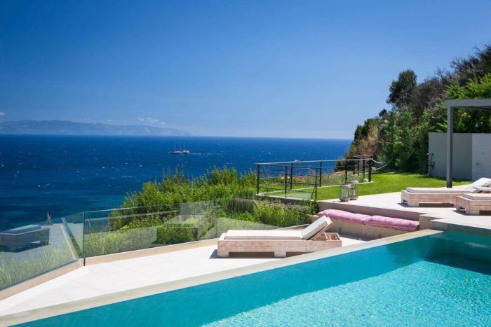 Christina by Vintage Travel