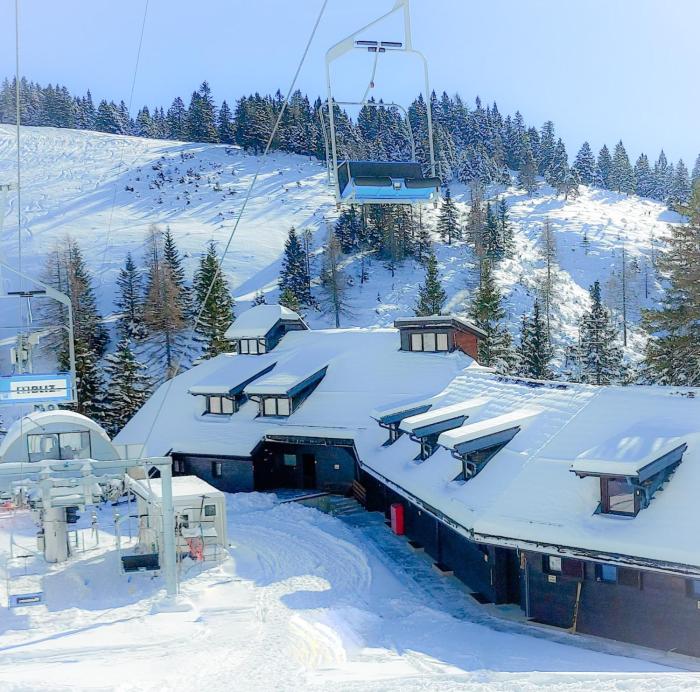 Apartma Krvavec - cosy mountain retreat