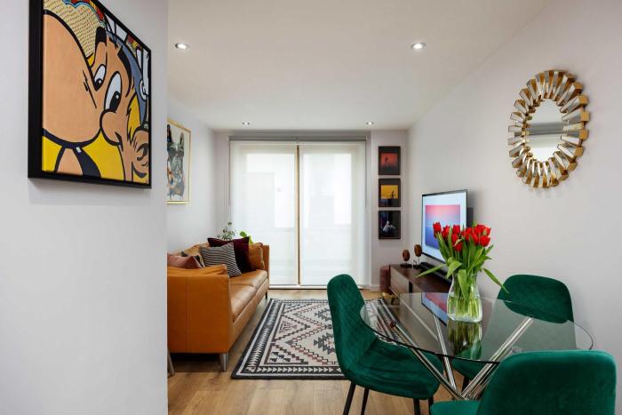 Veeve - Old Town Chic