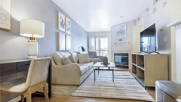 Landing Modern Apartment with Amazing Amenities (ID9129X87)