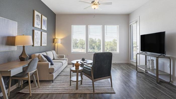 Landing Modern Apartment with Amazing Amenities (ID9755X57)