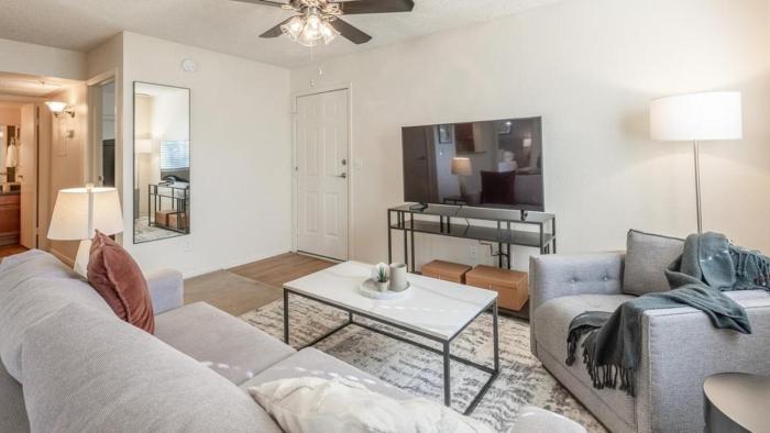 Landing Modern Apartment with Amazing Amenities (ID8086X72)