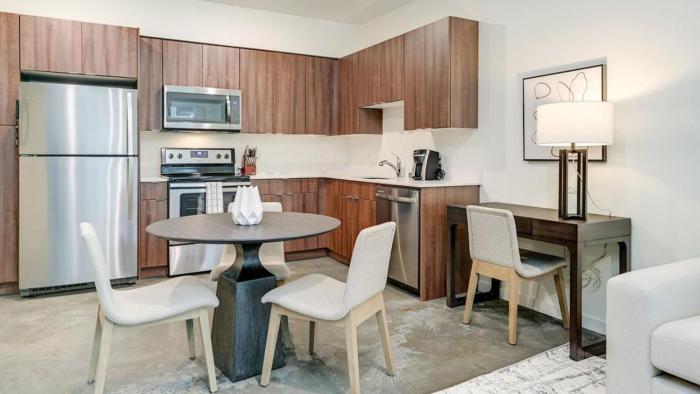 Landing Modern Apartment with Amazing Amenities (ID8493X83)