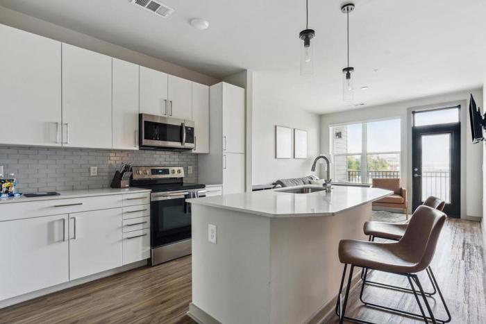 Landing Modern Apartment with Amazing Amenities (ID6831X94)
