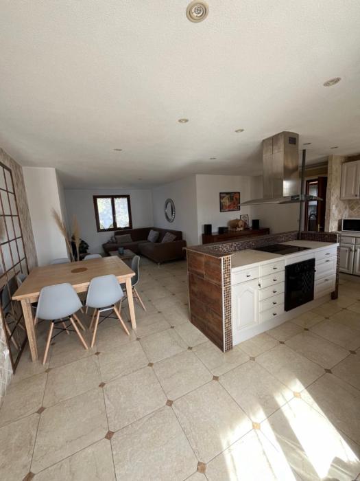 Maison avec grand jardin - Can Cando