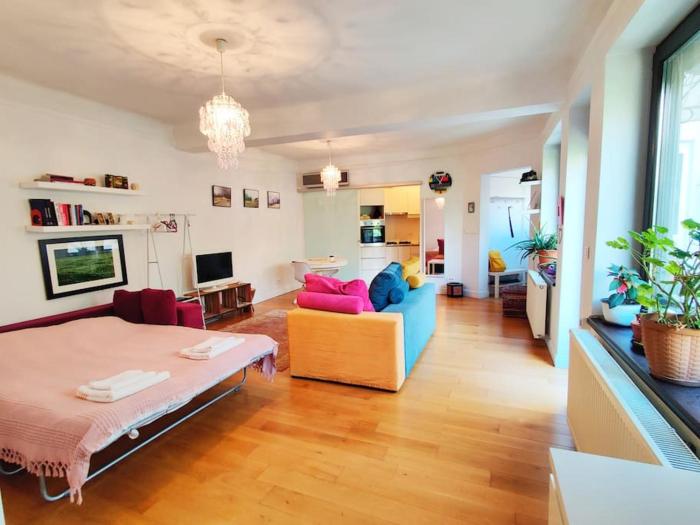 Old Town Bohemian Studio with garden view balcony