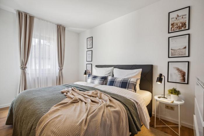 Gelbe Koffer - Family & Business Apartment in Neunkirchen - 2 SZ - bis 5 Pers - Parkplatz - Self-Check-in - Balkon