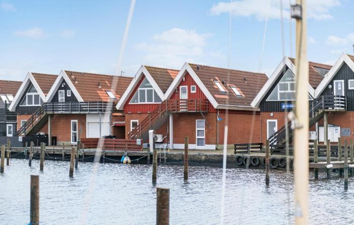 2 Bedroom Gorgeous Apartment In Hemmet