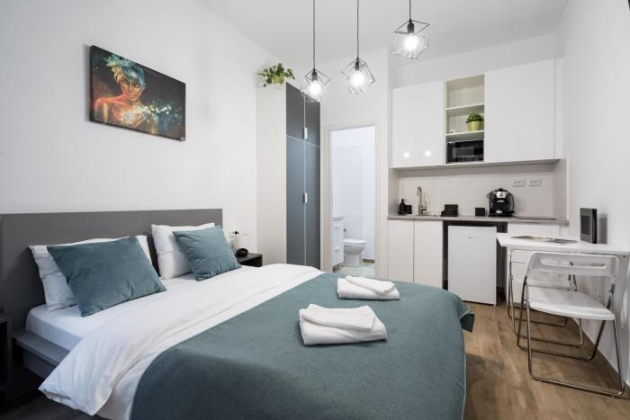 Urban Walls Apartments 5A in Old City