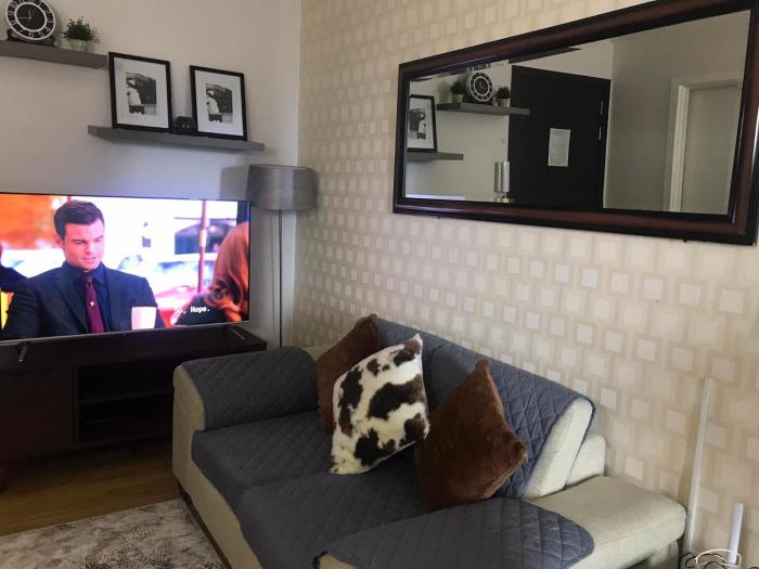 Simple Yet Lovely 2BR Unit in Acqua Private Residences