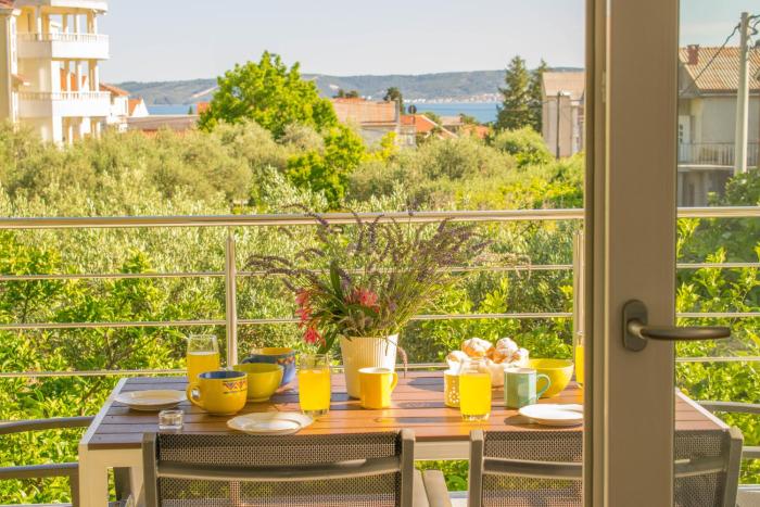 Apartments Villa Ornamenta - 5min to beach - free parking
