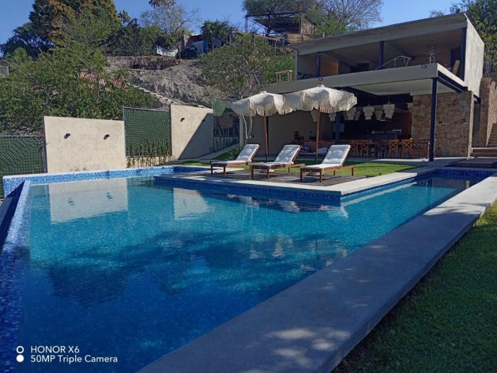 Quinta Guamuchil Acceso lago