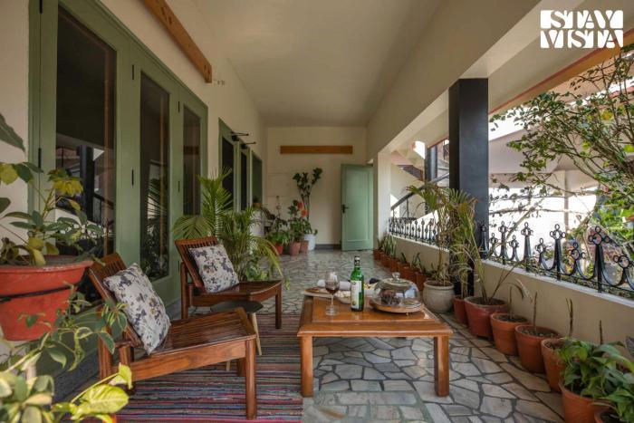 StayVistas Fiddle Leaf Home - Elegant Interiors, Spacious Lawn & Inviting Balcony
