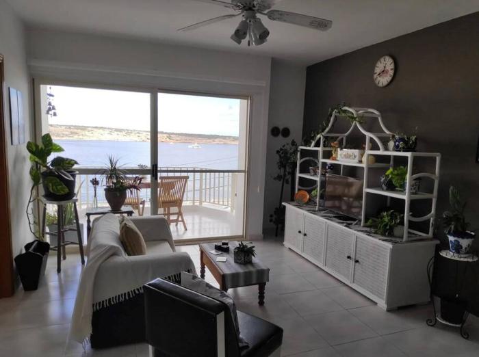 Mellieha Bay (Ghadira) Apartment with Sea View