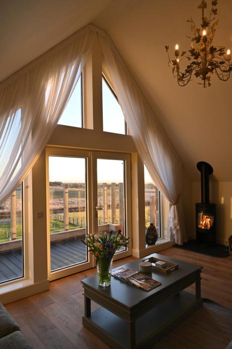 Capercaillie Cottage - Luxury converted steading
