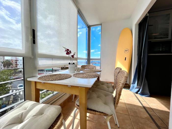 Beachfront apartment with ocean views