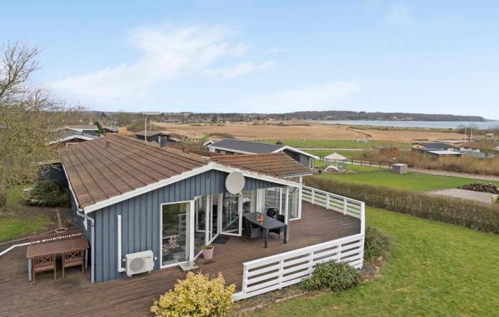 Three-Bedroom Holiday Home In Haderslev