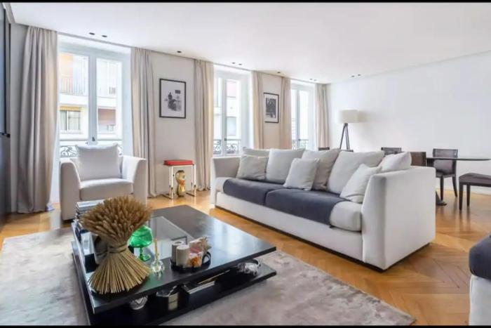 Amazing apartment 2BDR6PAX next to Champs Elysées