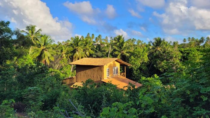 Casa da mata- Vista linda pra mata e jardim privativo