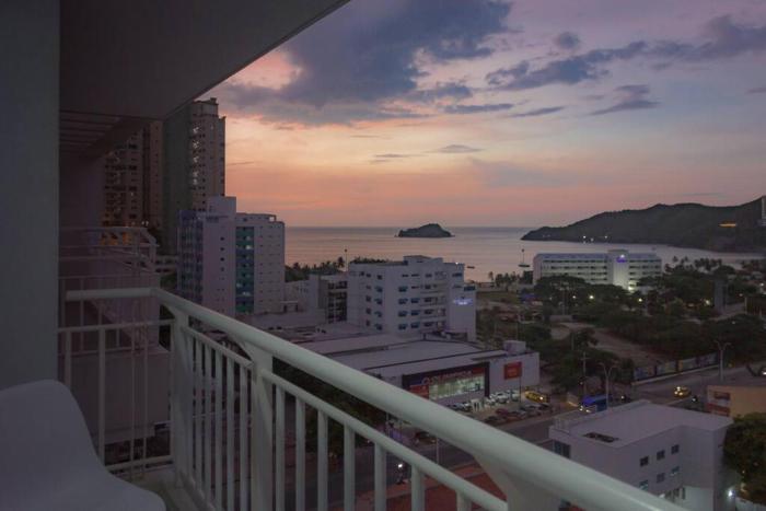 APARTAMENTO CON HERMOSA VISTA AL MAR